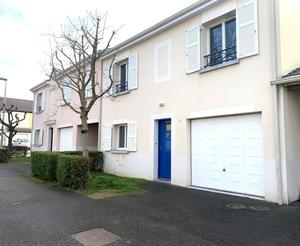 Location - 100 m² à Breil Barberie