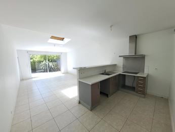 Location -  121 m²