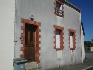 Location -  81 m² à Communes Sud Est