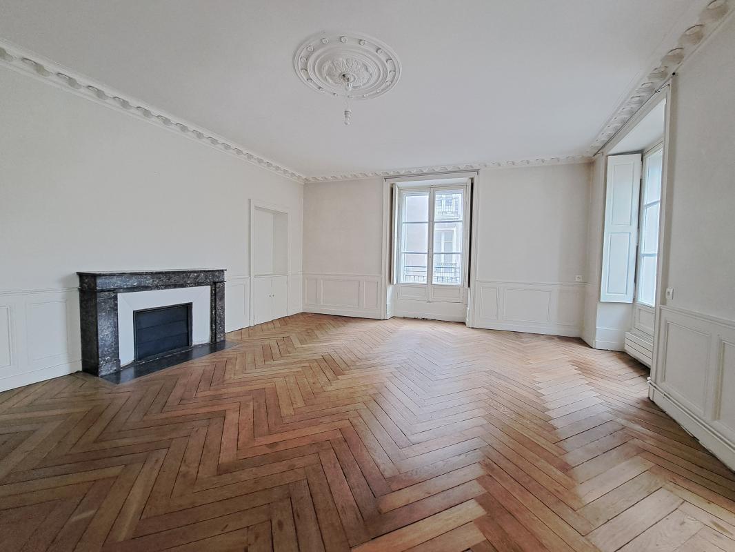 Location - Appartement T6 145 m²