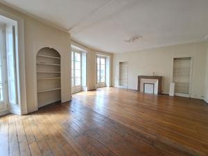 Location - Appartement T4 96 m² à Nantes Centre Ville