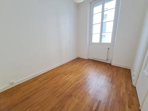 Location - Appartement T2 45 m² à Nantes Centre Ville